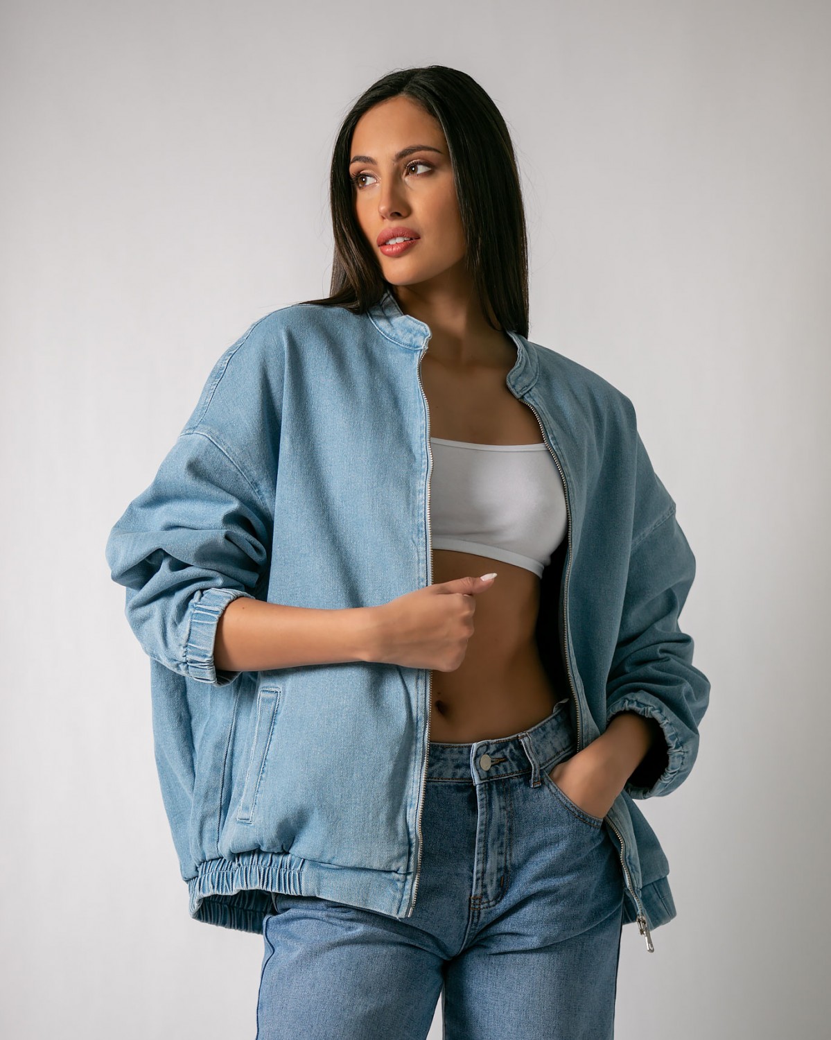 Bomber τζιν ξεβαμμένο με φερμουάρ Denim 